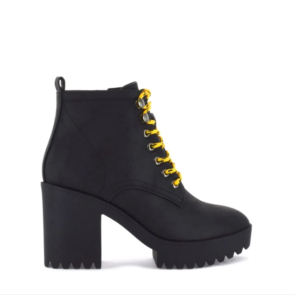 SEVEN7 FOOTWEAR Flatiron Boot - Picture 5 of 7